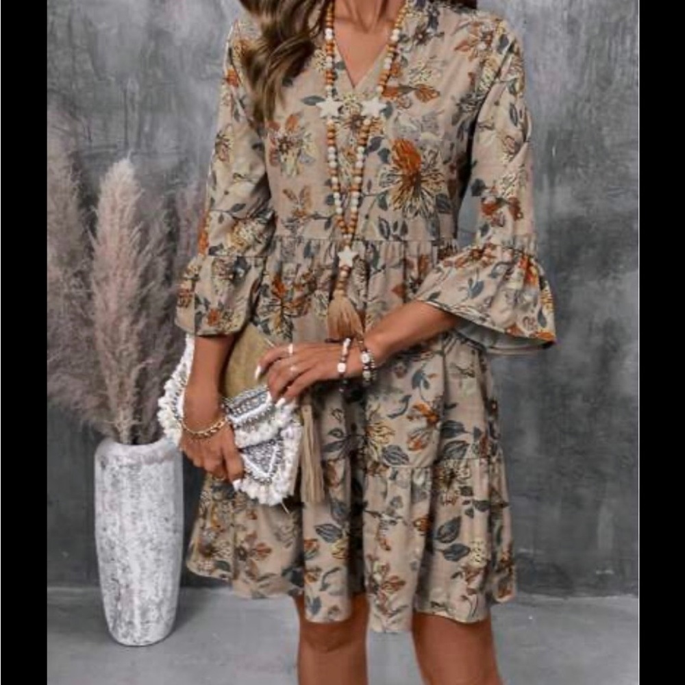 Emery Rose Chic beige Floral Boho Dress